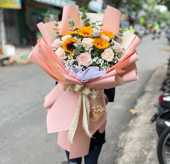 Mẫu Hoa Chúc Mừng 20